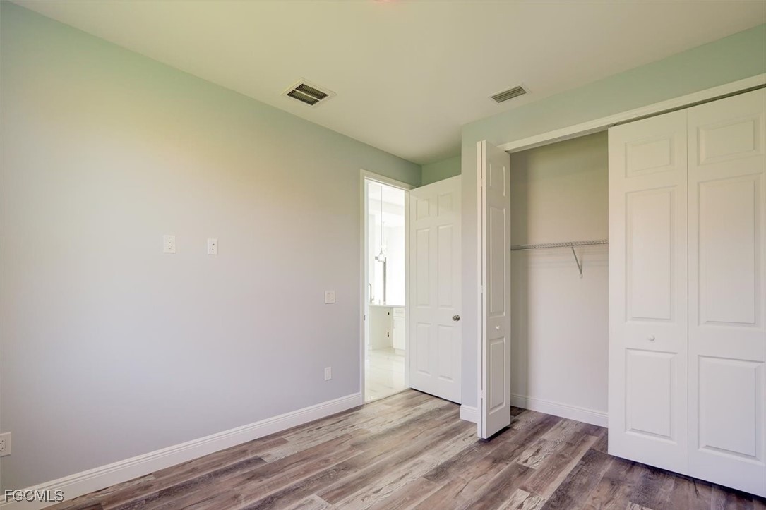 1032 NW 36th PL