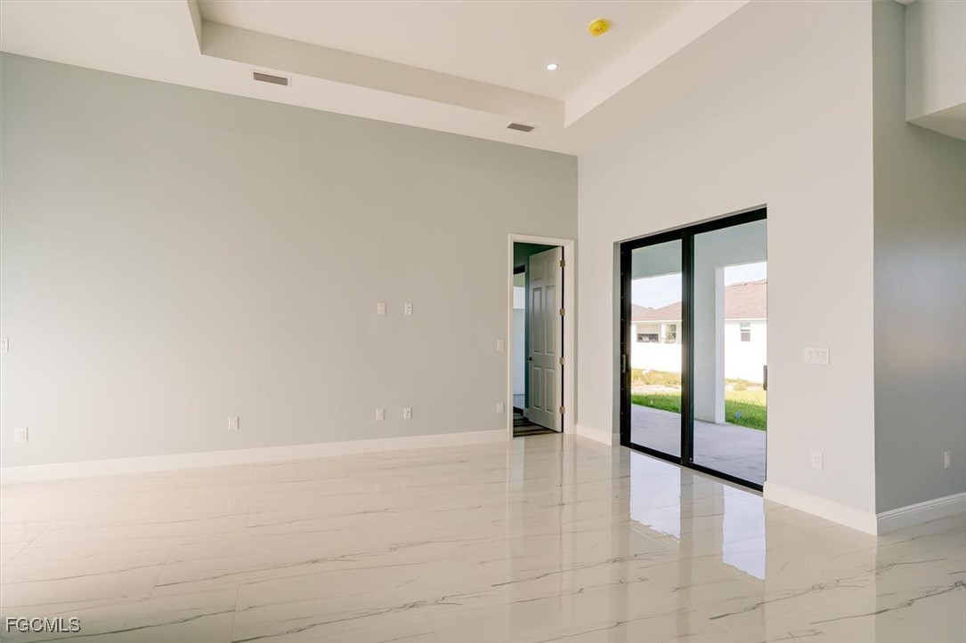 1032 NW 36th PL