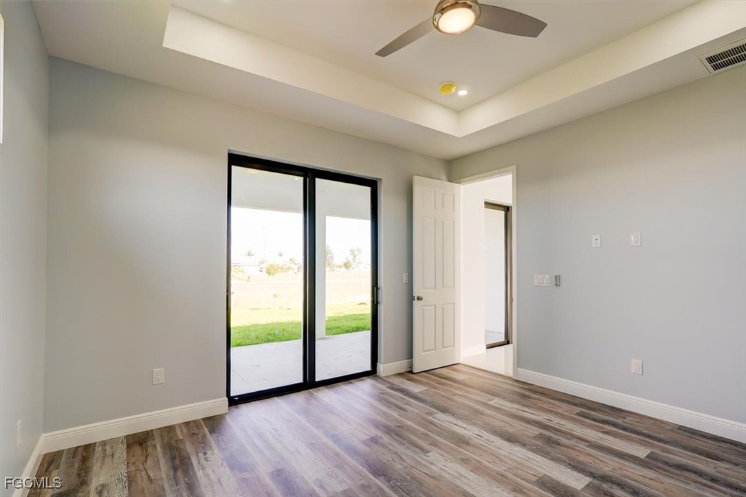 1032 NW 36th PL
