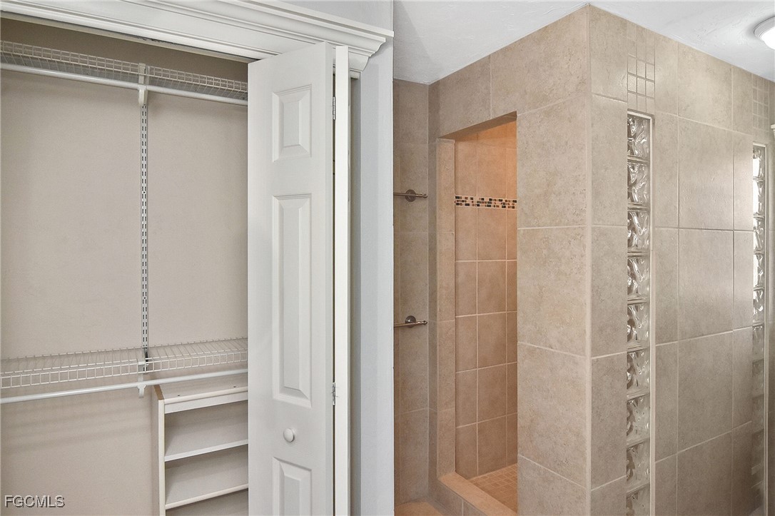 1306 Shelby PKWY