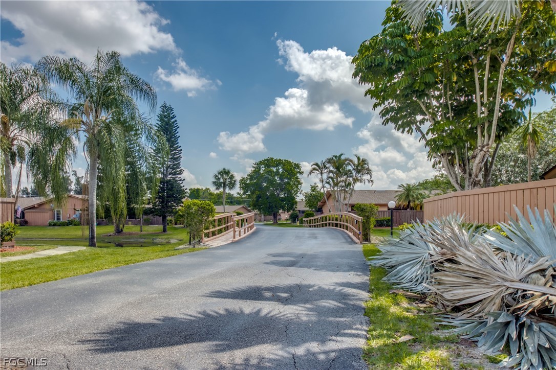 6425 Royal Woods DR