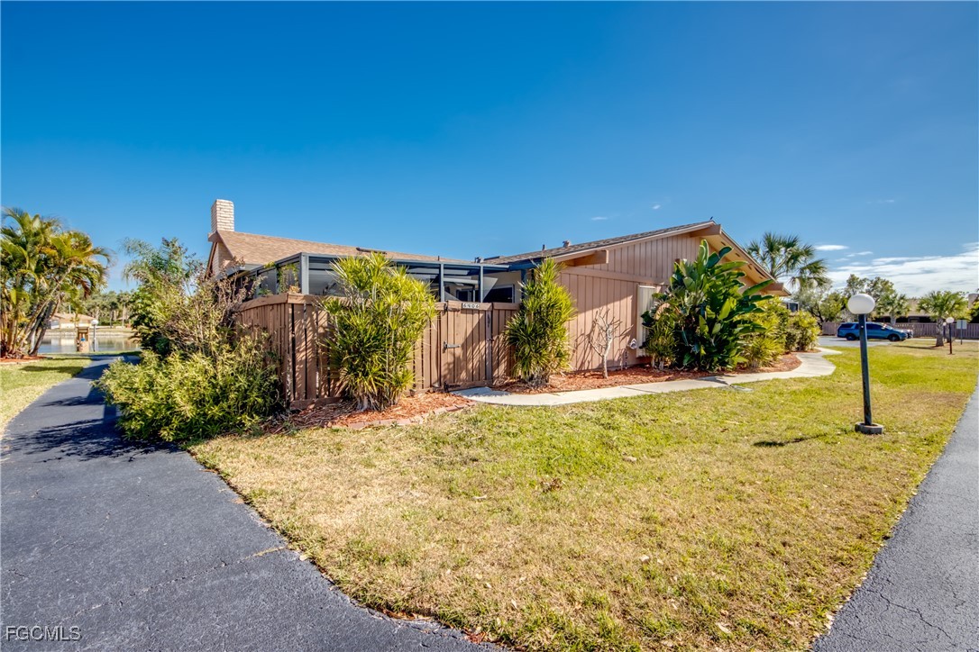 6406 Royal Woods DR