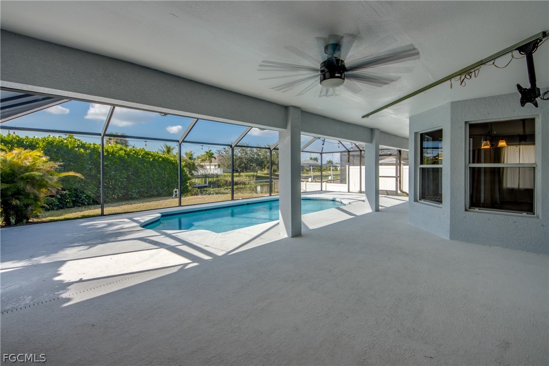823 SW 10th ST