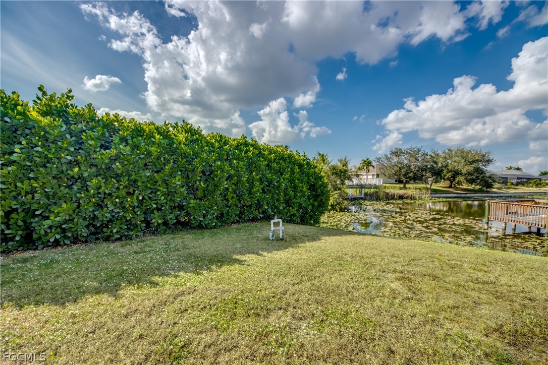 823 SW 10th ST
