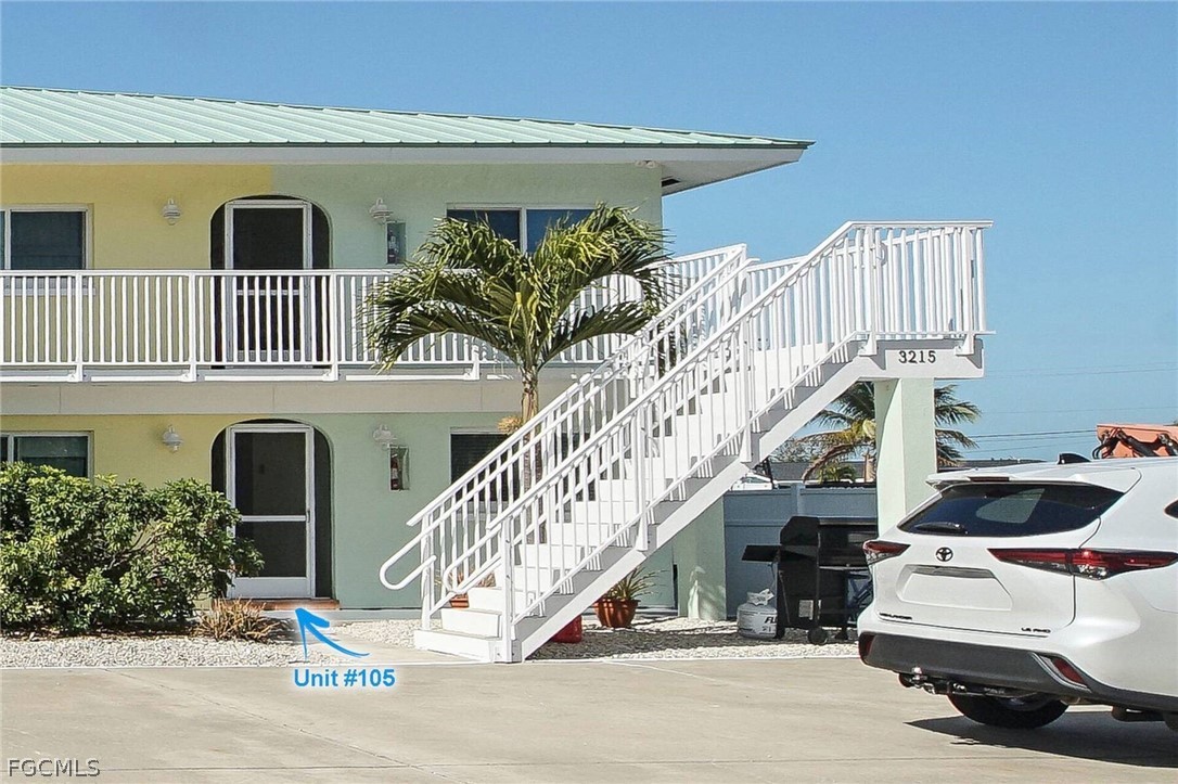 3211 Stringfellow RD 105