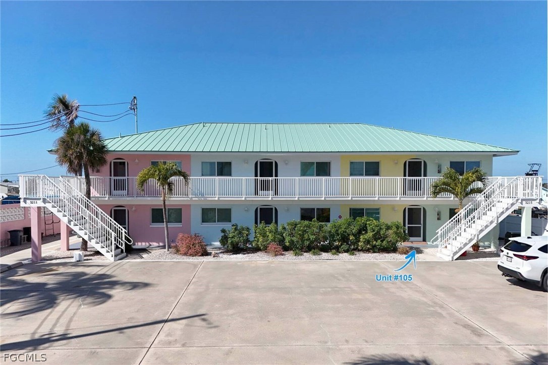 3211 Stringfellow RD 105