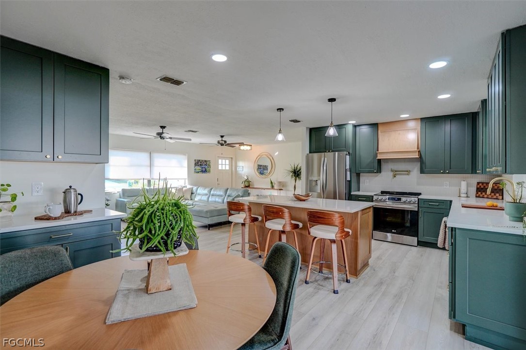 305 SE 14th TER