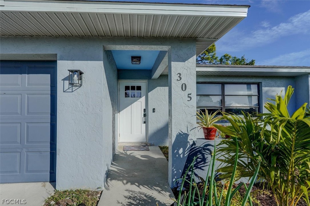 305 SE 14th TER