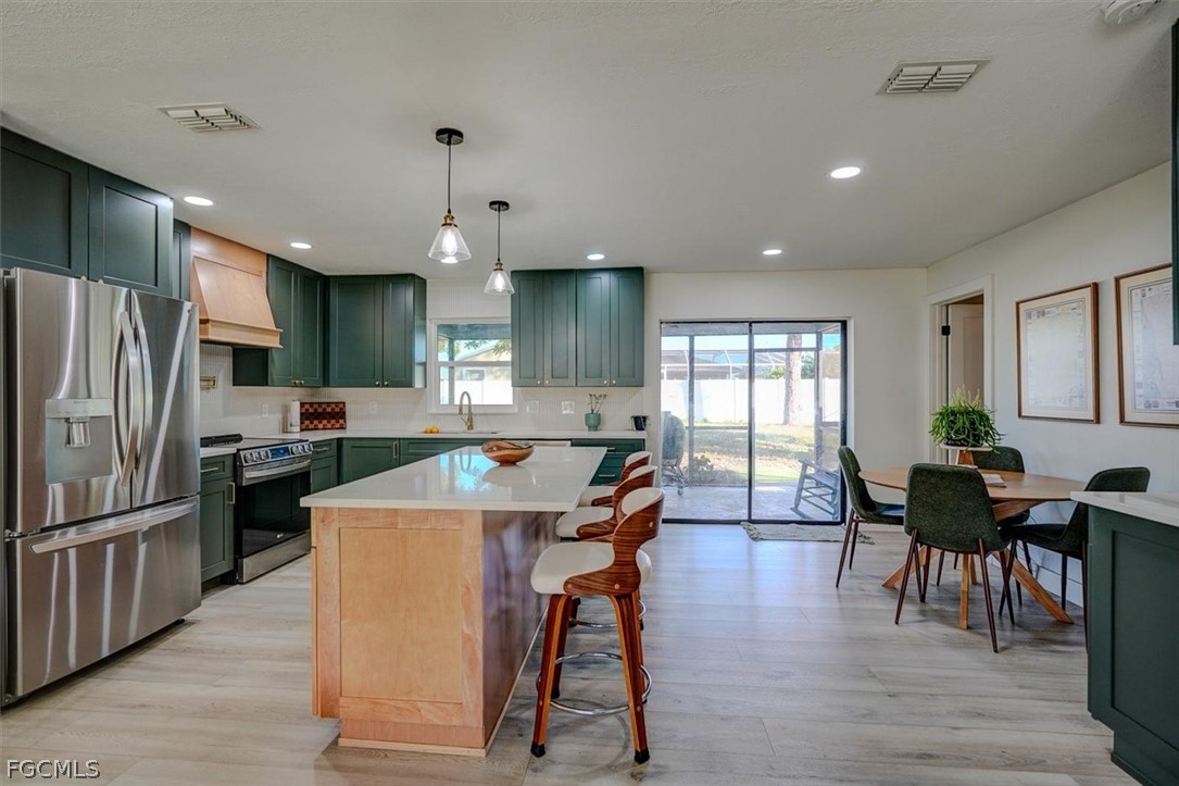 305 SE 14th TER