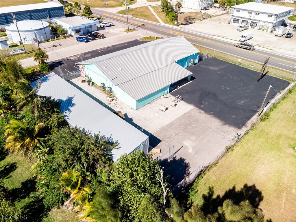 5261 Pine Island RD