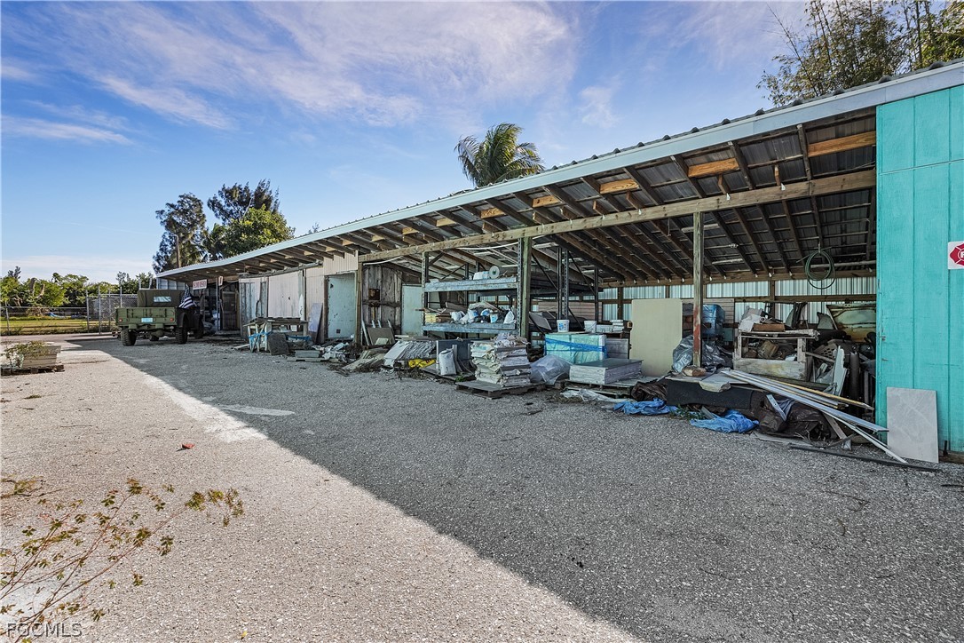 5261 Pine Island RD