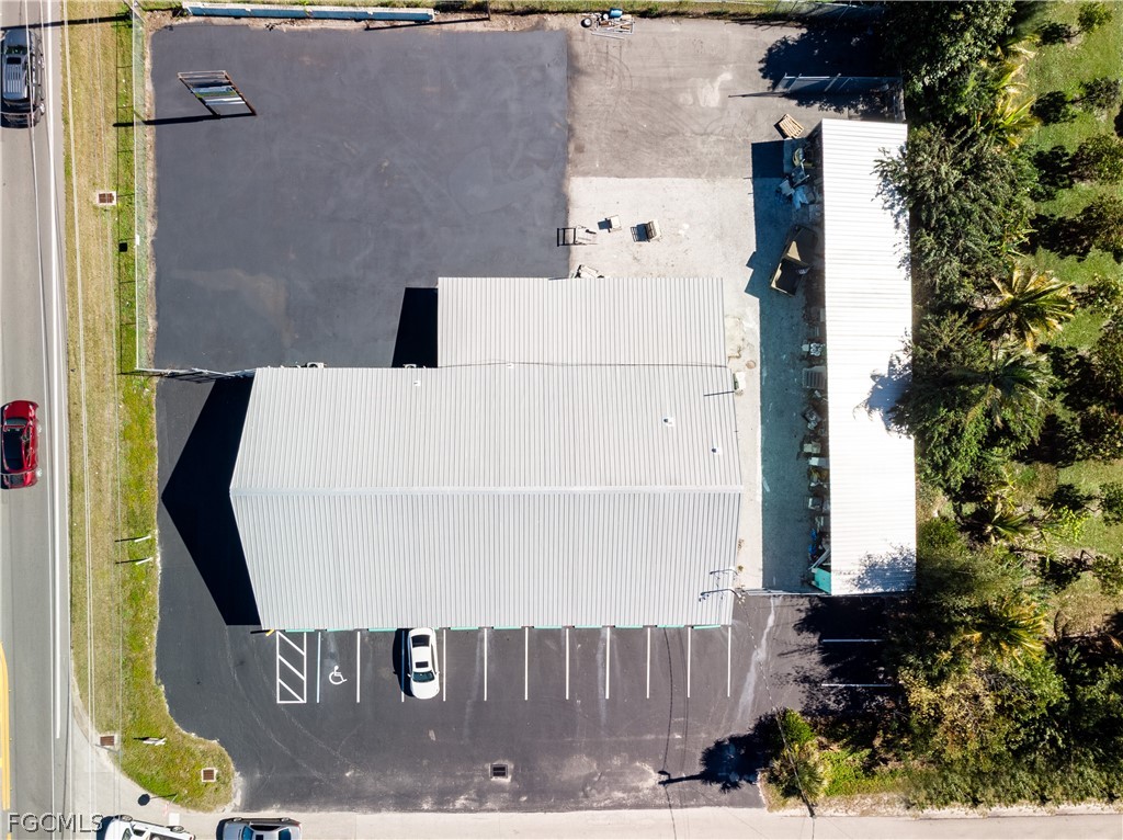 5261 Pine Island RD