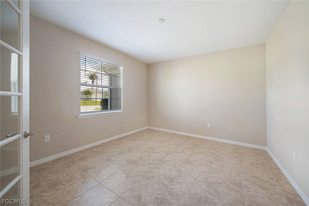 2600 SW 17th PL