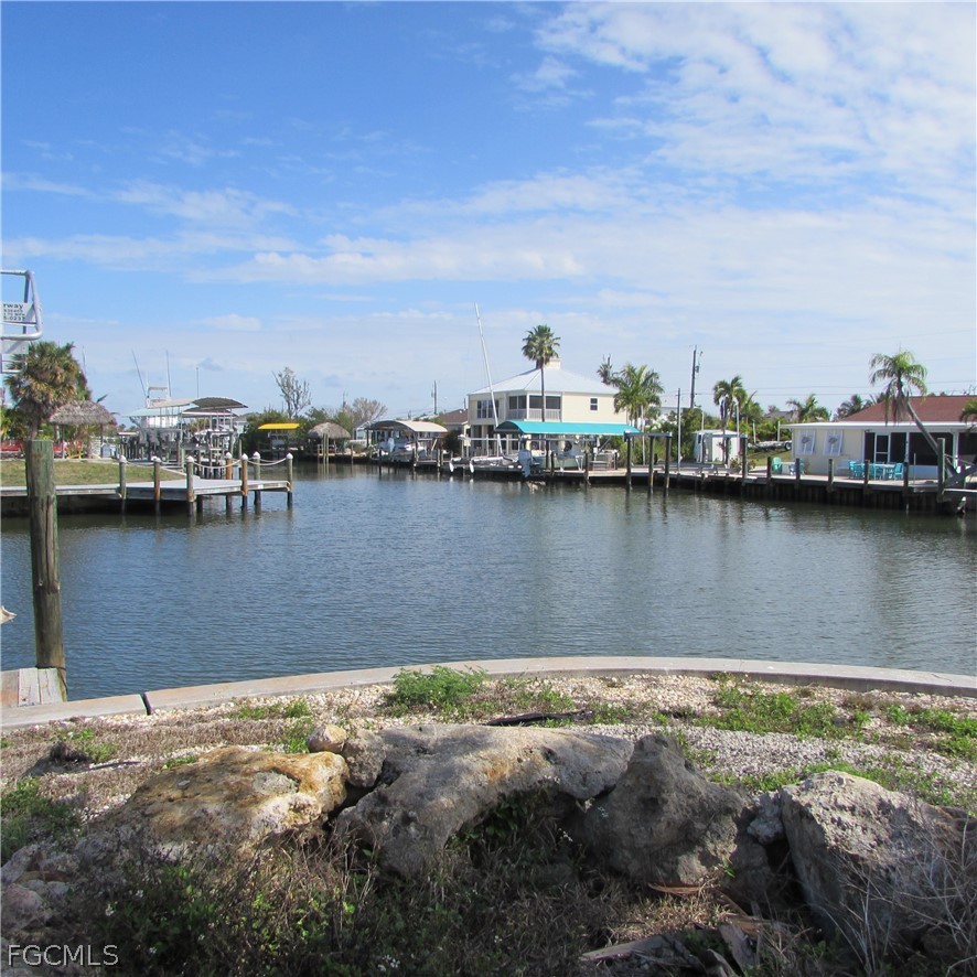3554 Emerald AVE