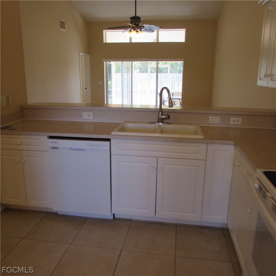 5773 Marina RD