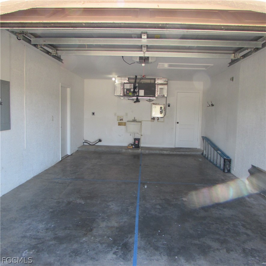 5773 Marina RD