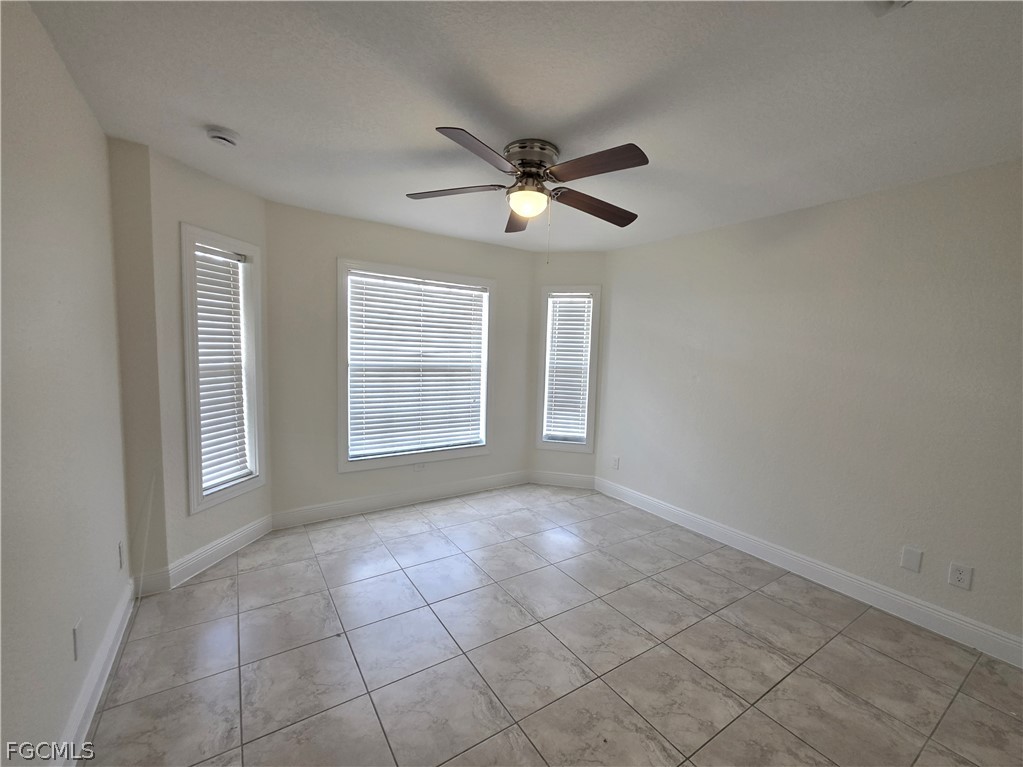 2304 Christopher AVE N