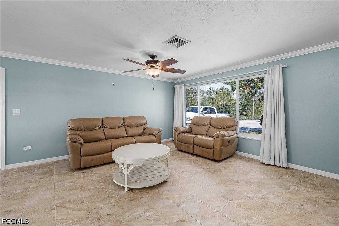 7815 Bocilla LN