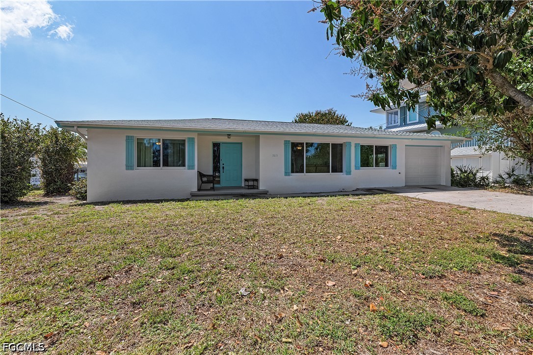 7815 Bocilla LN