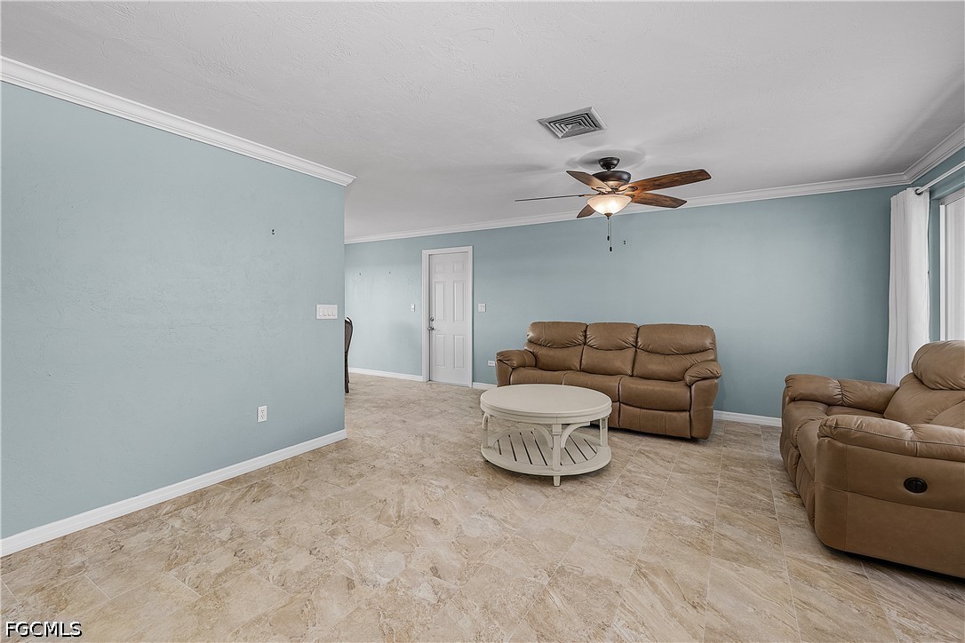 7815 Bocilla LN