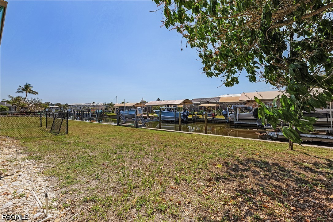 7815 Bocilla LN