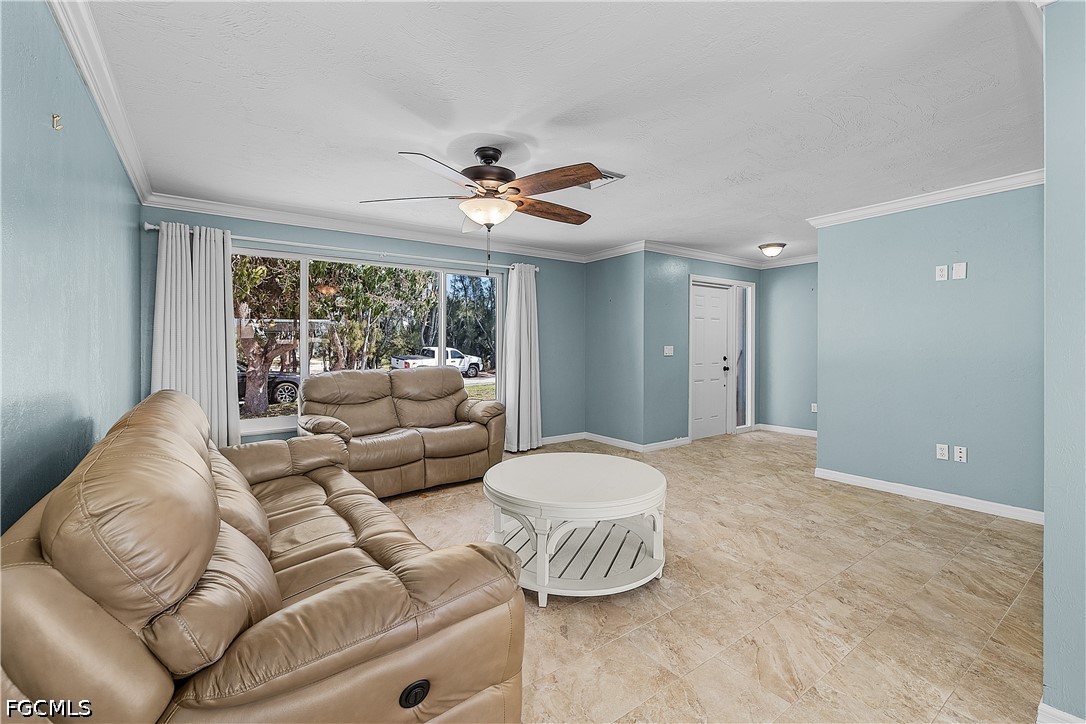 7815 Bocilla LN