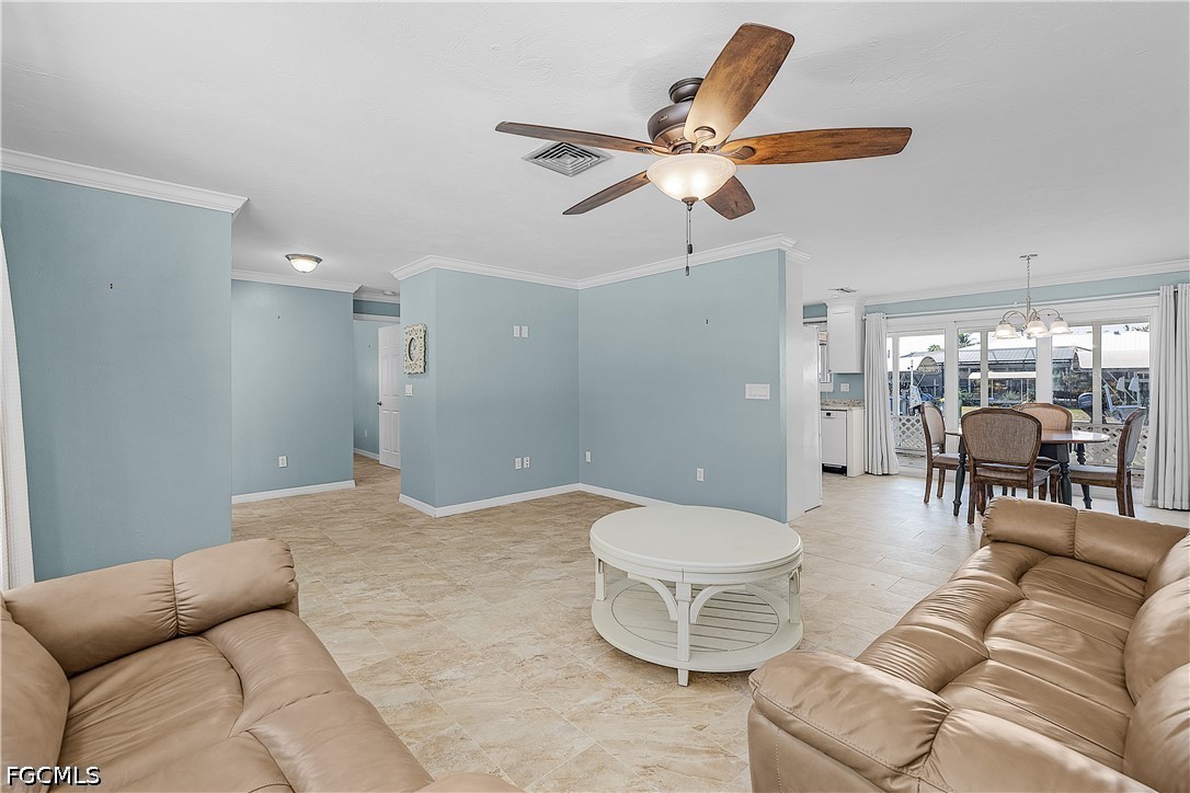 7815 Bocilla LN