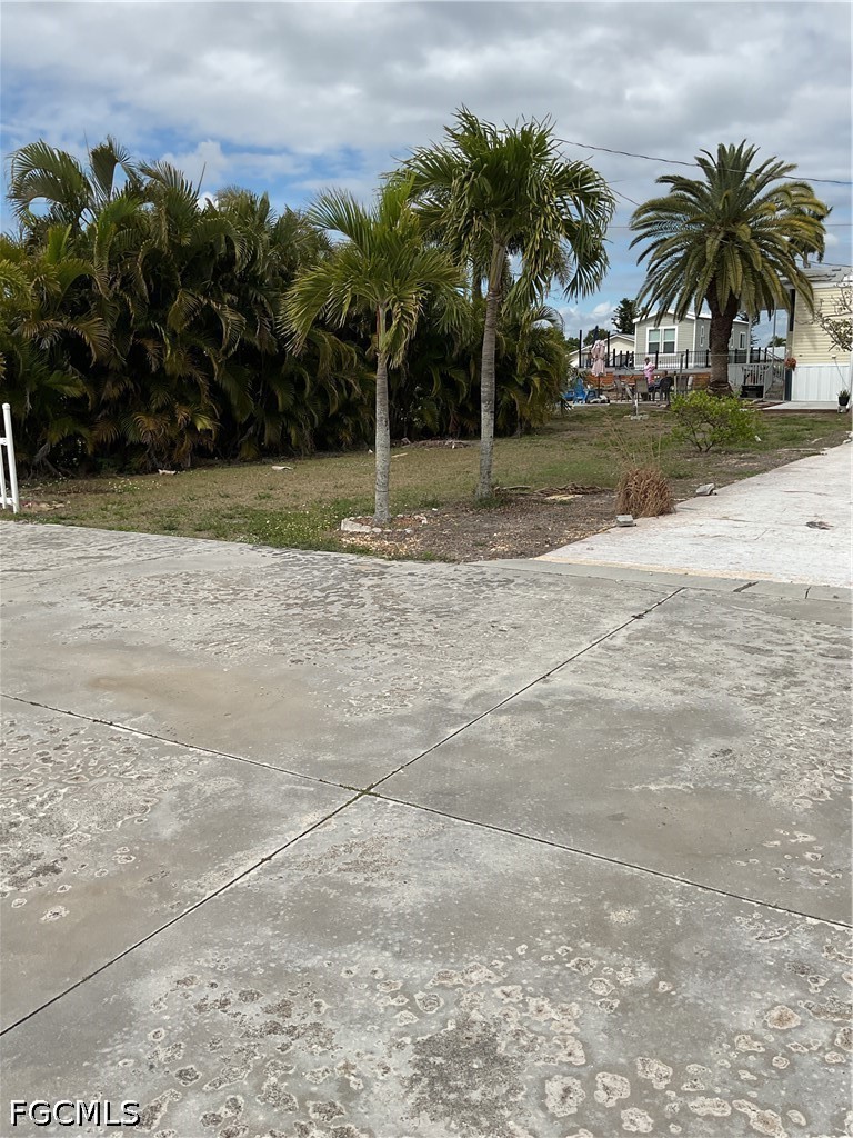 5012 Flamingo DR