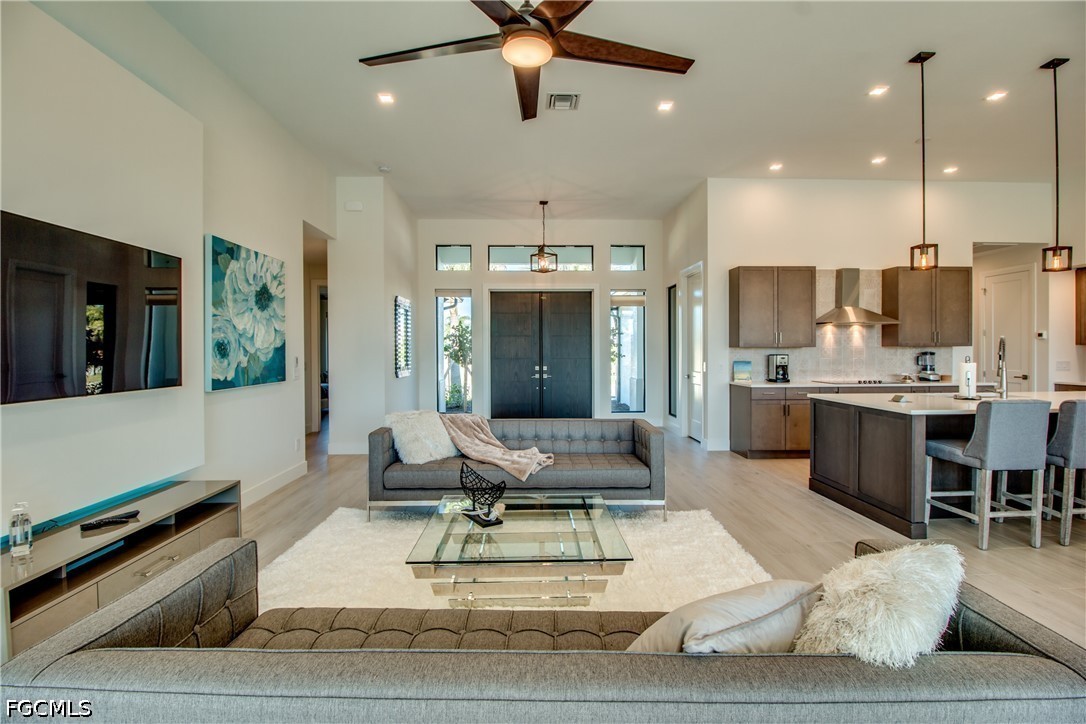 1720 SW 50th TER