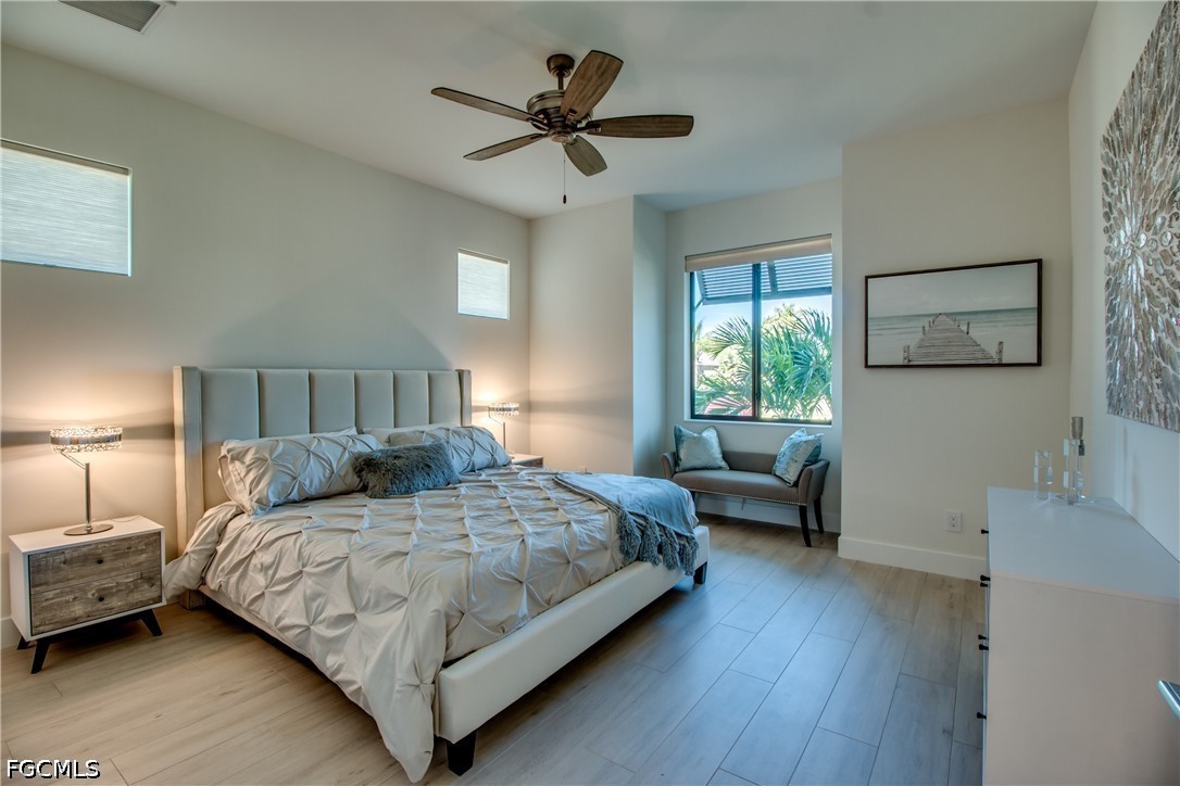 1720 SW 50th TER