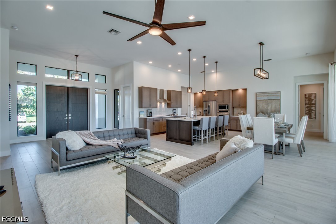 1720 SW 50th TER