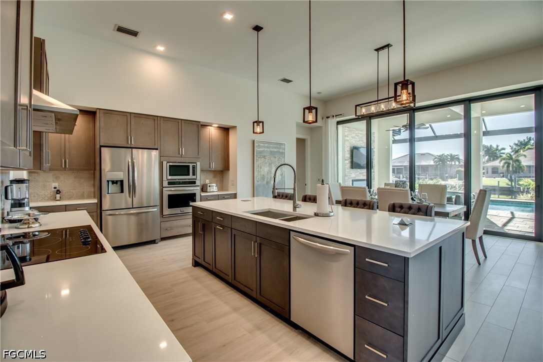 1720 SW 50th TER