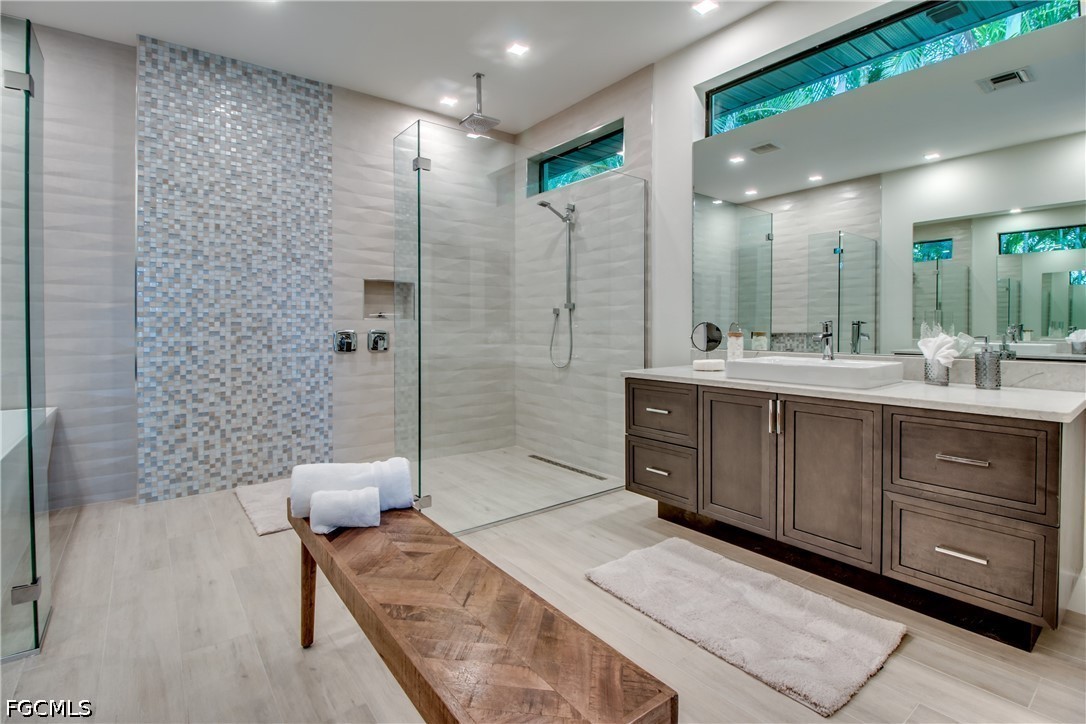 1720 SW 50th TER