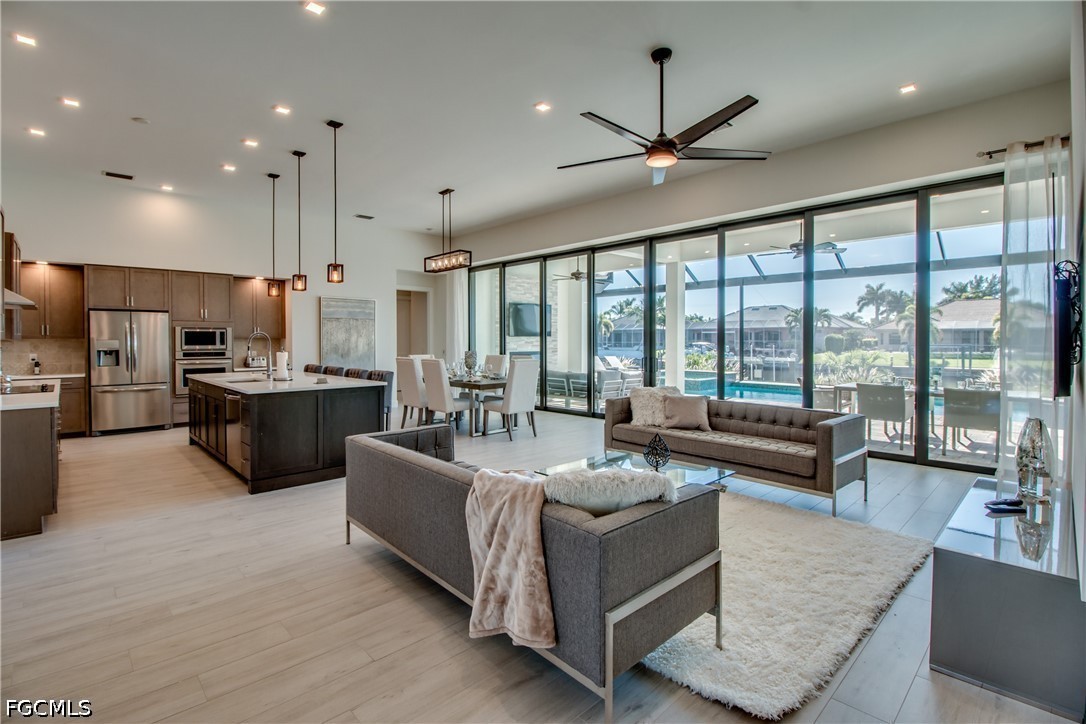 1720 SW 50th TER