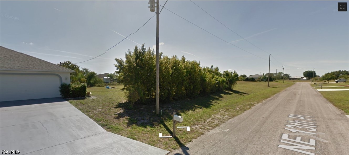 1217 NE 13th PL