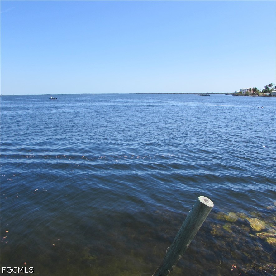 4331 Pine Island RD NW