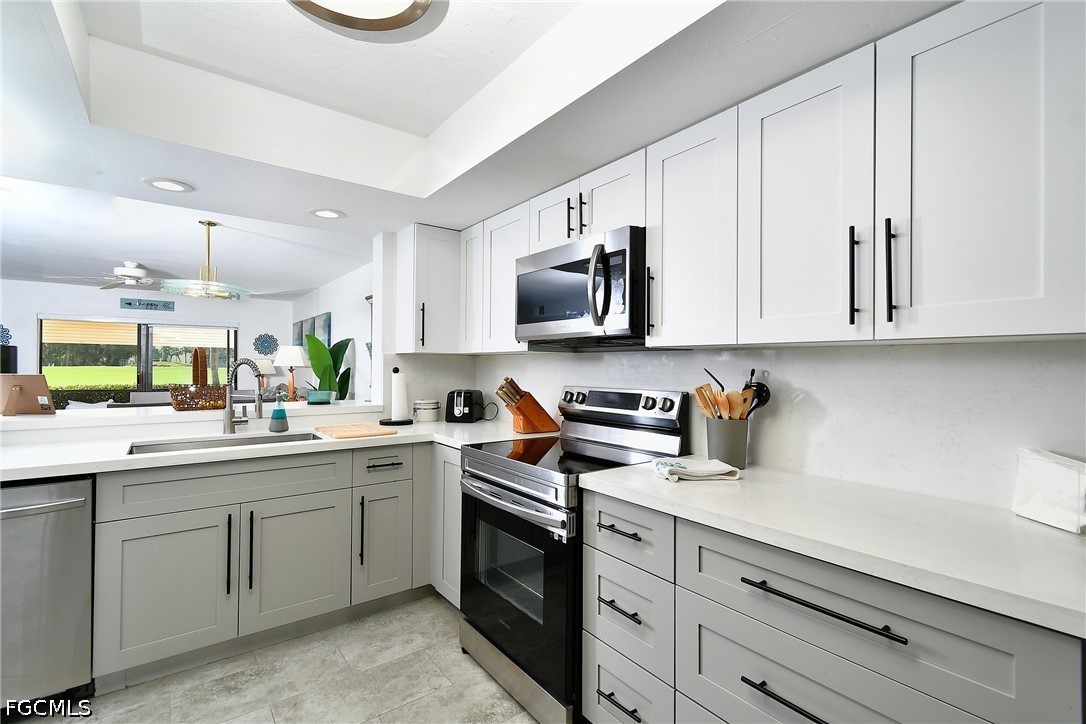 12150 Kelly Sands WAY 607
