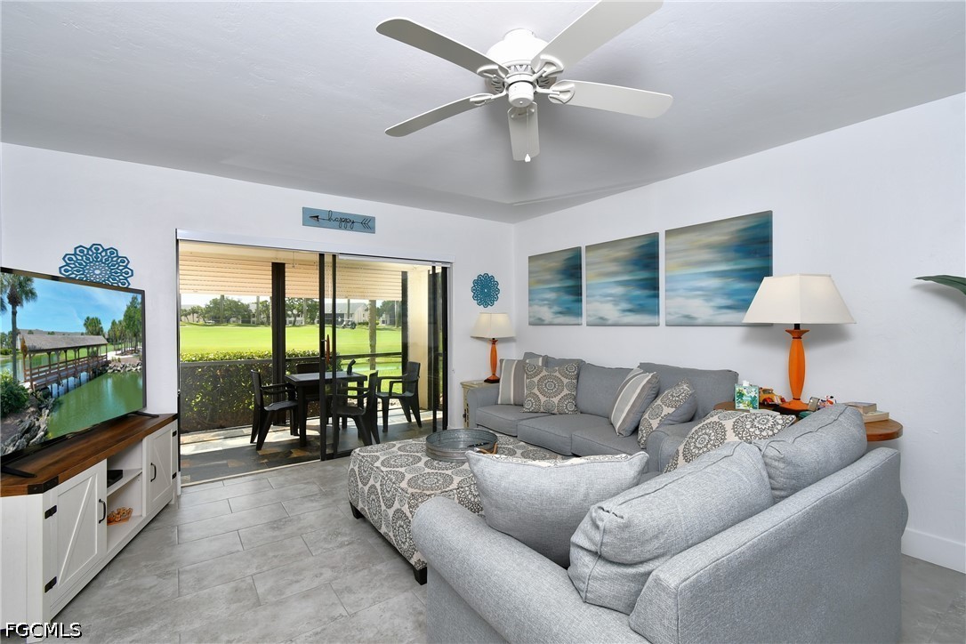 12150 Kelly Sands WAY 607