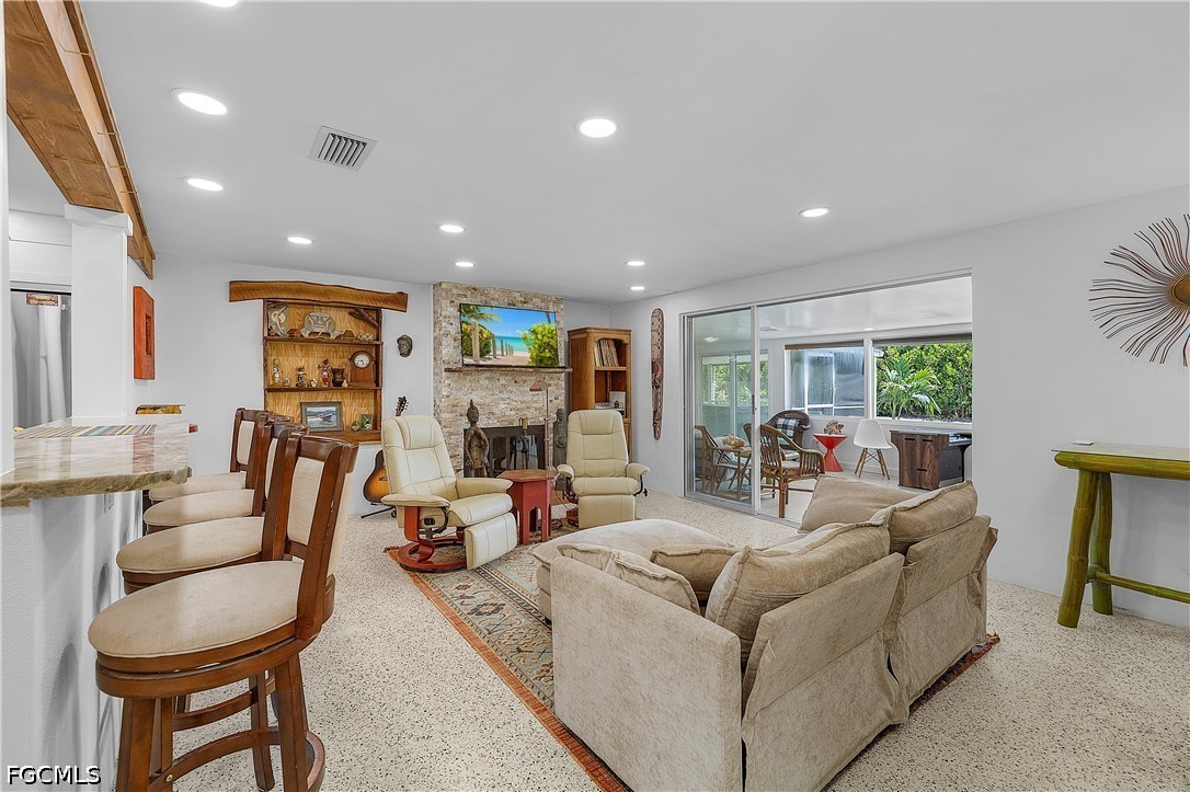 5387 Marina DR