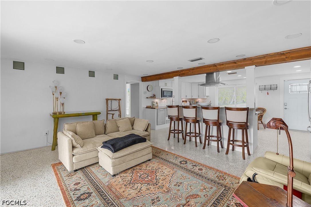 5387 Marina DR