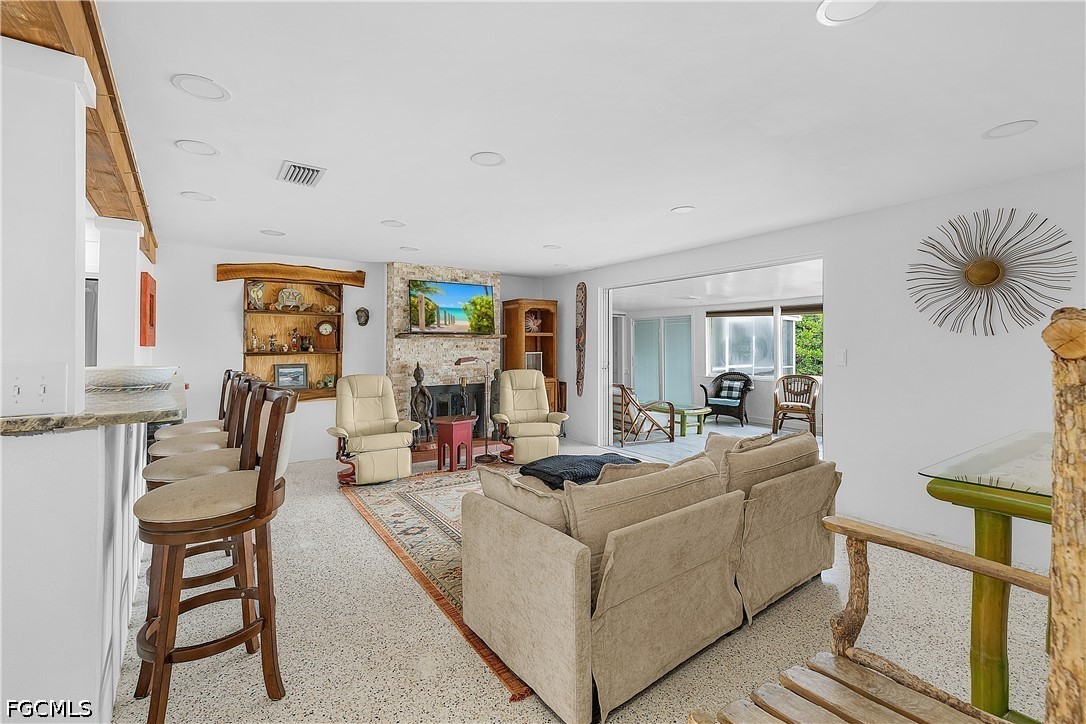 5387 Marina DR