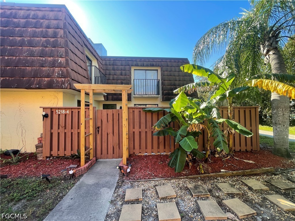 5218 Cedarbend DR 4
