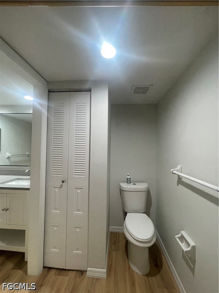 5218 Cedarbend DR 4