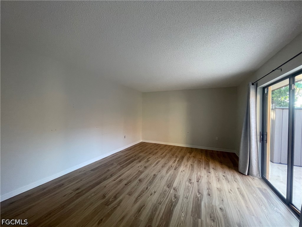 5218 Cedarbend DR 4