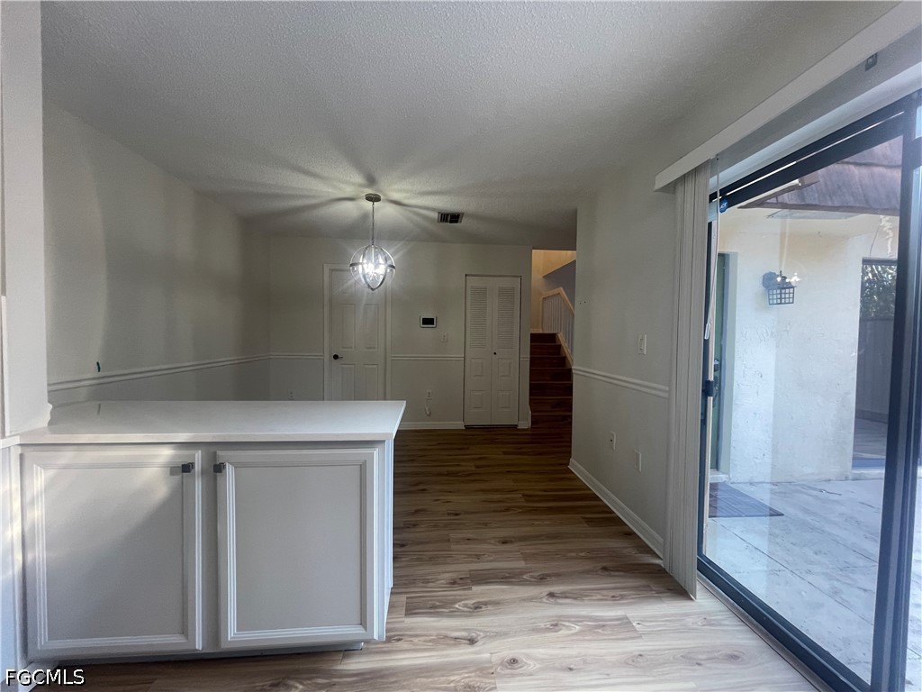 5218 Cedarbend DR 4