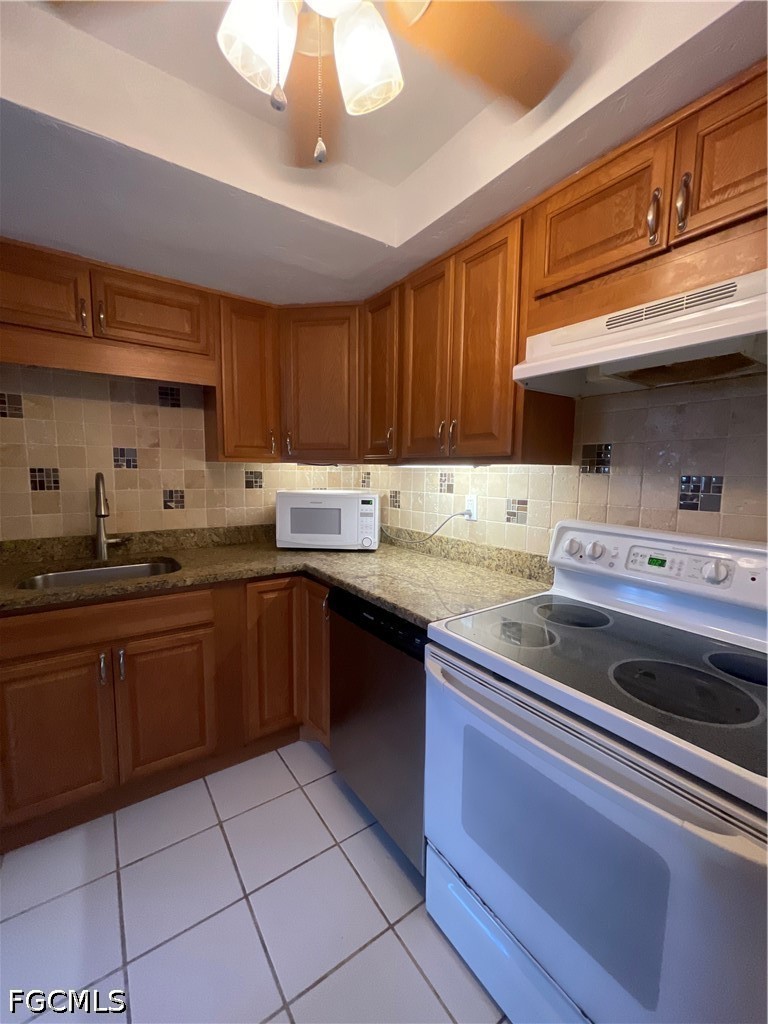 3704 Broadway 318