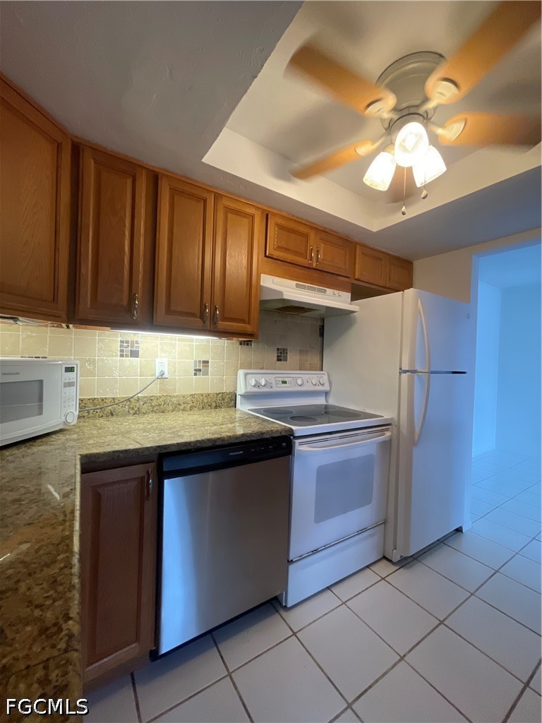 3704 Broadway 318