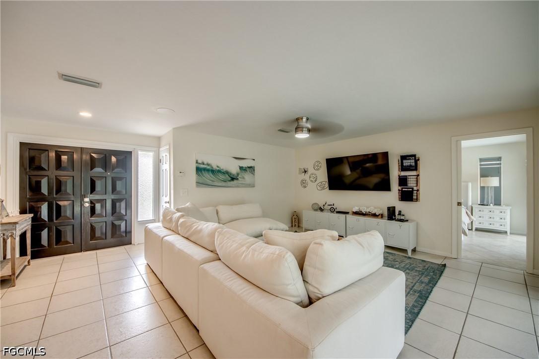 4424 SE 11th PL