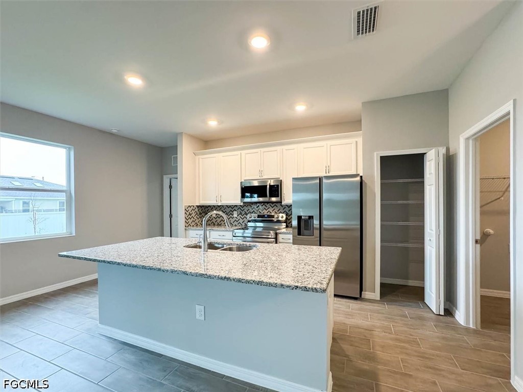 512 NW 25th AVE