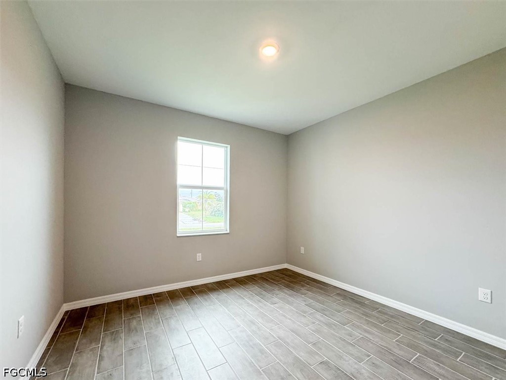 512 NW 25th AVE